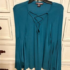 Turquoise Rock N Roll Cowgirl bell sleeves top M